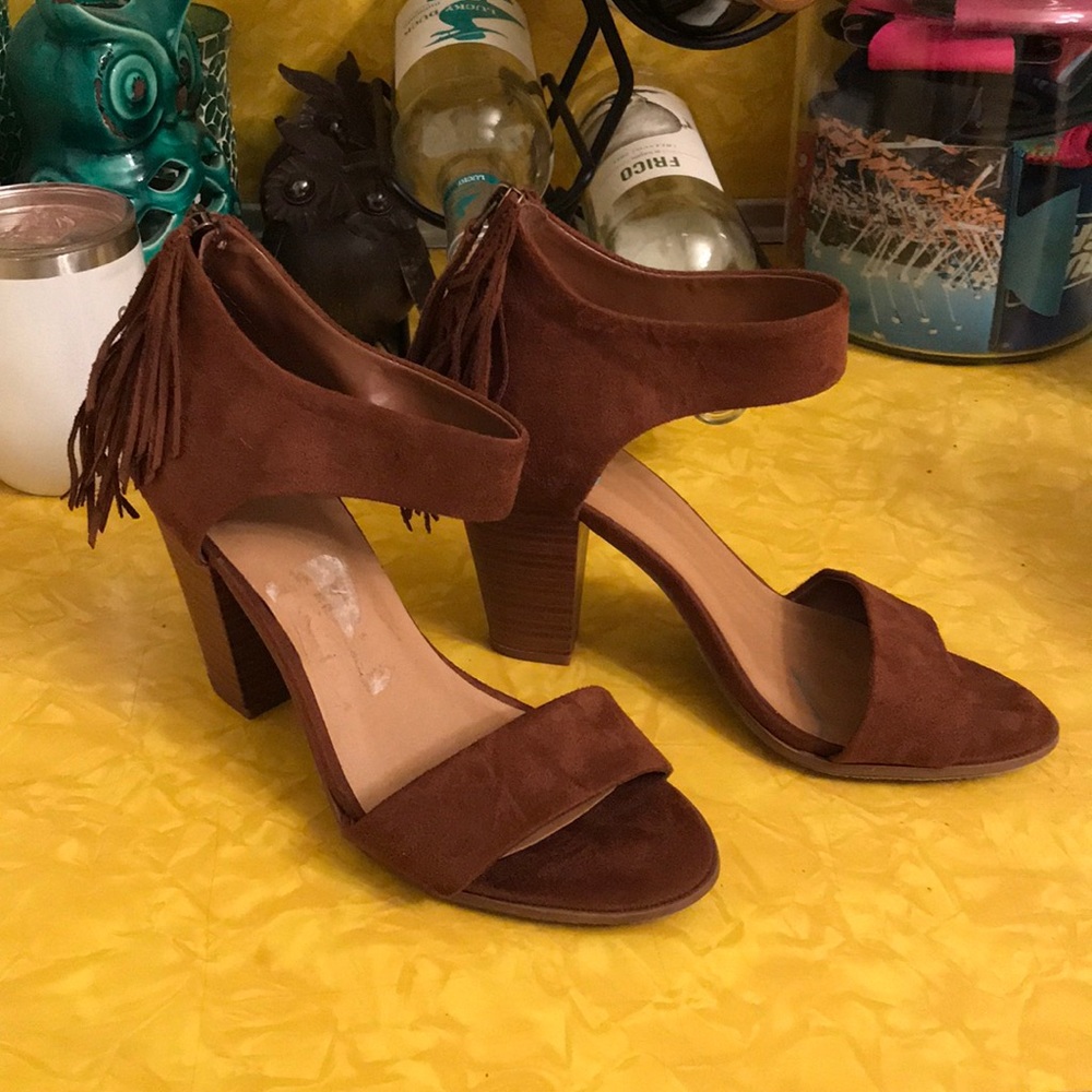 Fringe heels